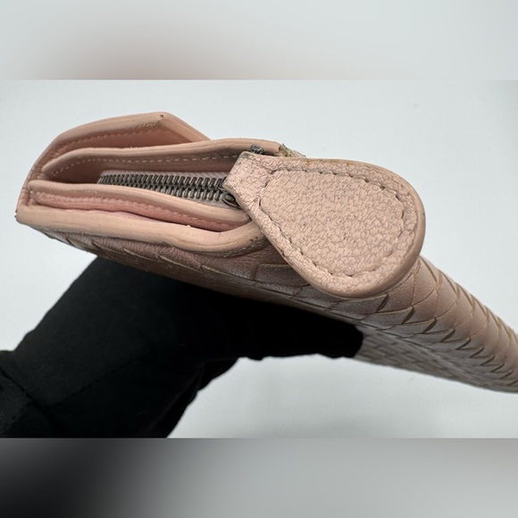 Bottega Veneta Wallet and unbranded chain for crossbody option | Good Condition - Picture 9 of 13